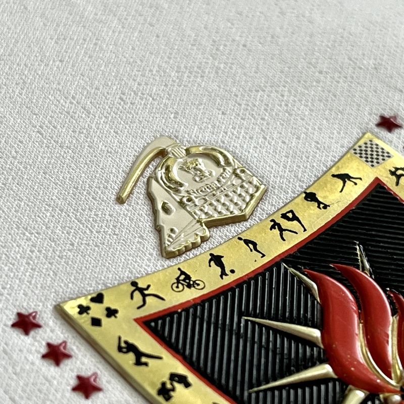 3D Shinny Football Golden Embossed Sports Badges Metallic TPU Patches Metallic High Frequency for Sportswear Garments Uniforms