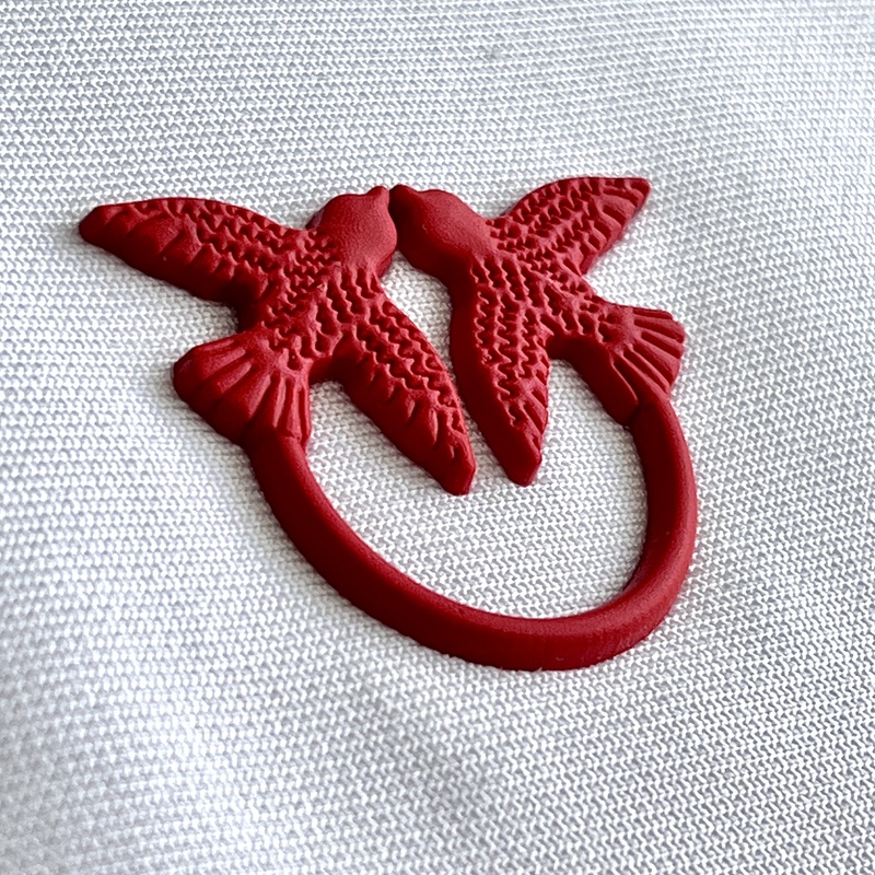 3D Red Swallow-motif Ring-shaped Silicone Sew On Iron Patches for Garments