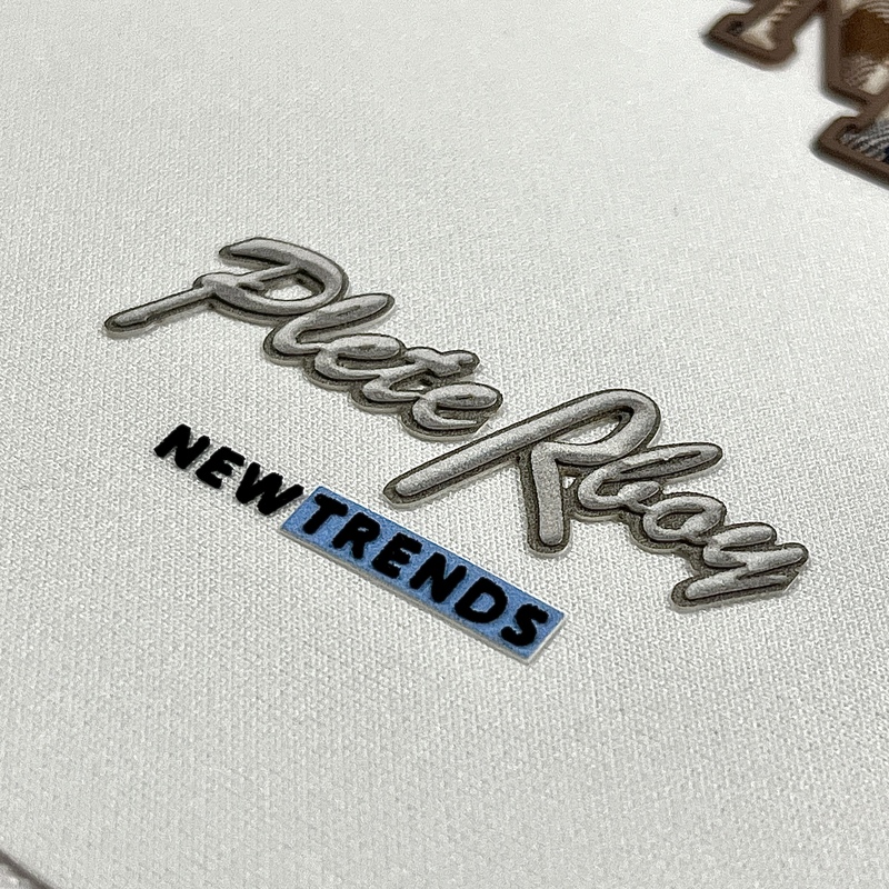 Luxurious High Density Letter Logo Patch for Fashionswear T-shirt