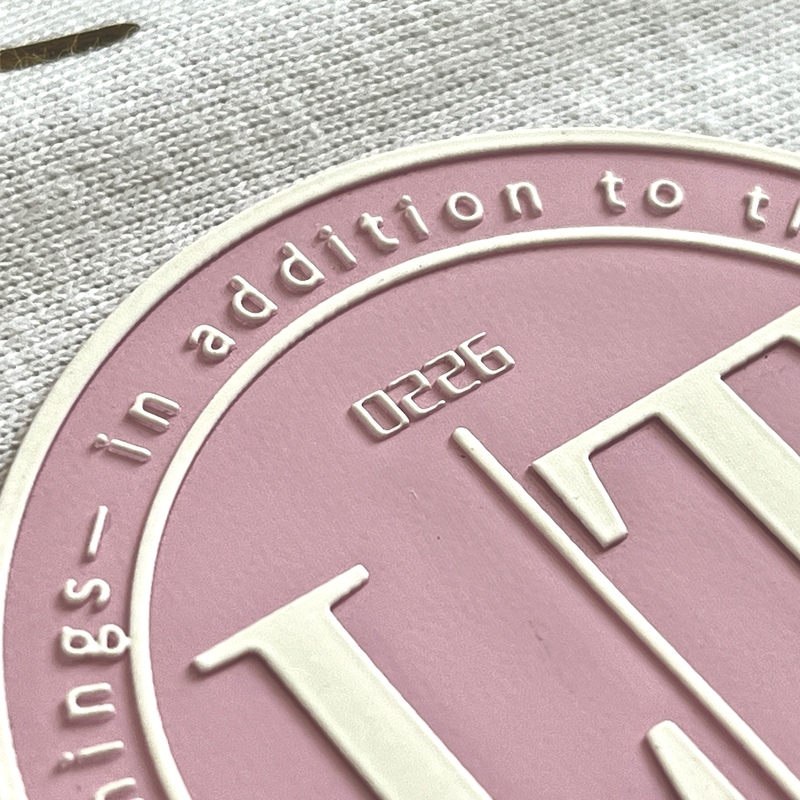 3D White Symbol Rubber Silicone Patches with Raised Letters Iron-on Sports Badges for Sportswear Teamwear Uniform