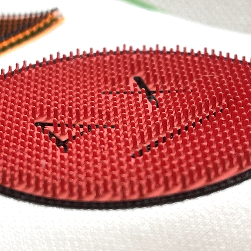 Custom Red Expression Letter Brush Silicone Heat Transfers for Ball Clothing Accessories