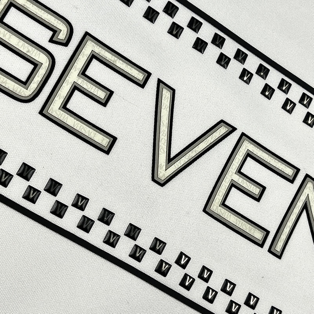 3D Custom Hot-fix Rhinestuds Imprinted High-density Patch for Fashionwear 