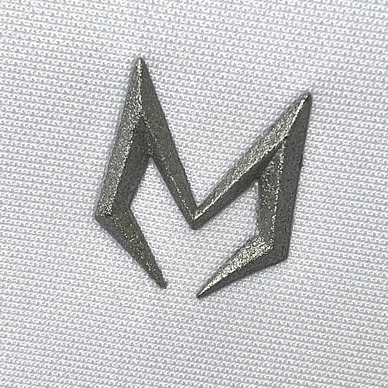 3D Silver Solid-color Raised Silicone Patch for Brand Logo