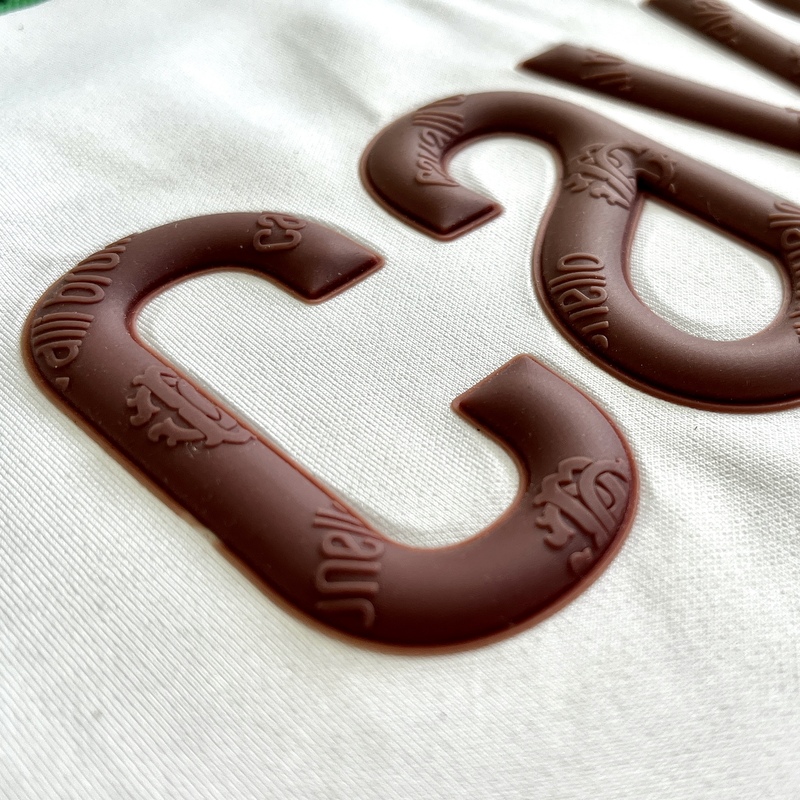 3D Embossed Letters Silicone Patches Heat Transfer with Heat-sensitive Effect for Garments Sweatshirt Hoodie 