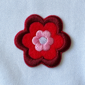 Customized Colorful Flowers Embroidery Patch for Down Jacket Decoration
