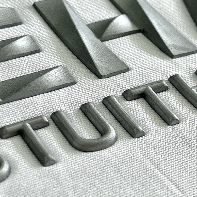 3D Custom Silver Letters Silicone Iron-on Patches Heat Transfer for Fashionwear Teamwear Uniform