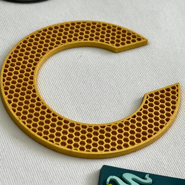 3D Yellow Letter Moulding Silicone Patches Heat Transfer Logo Patches for Fashion Brand Garments Caps Bags