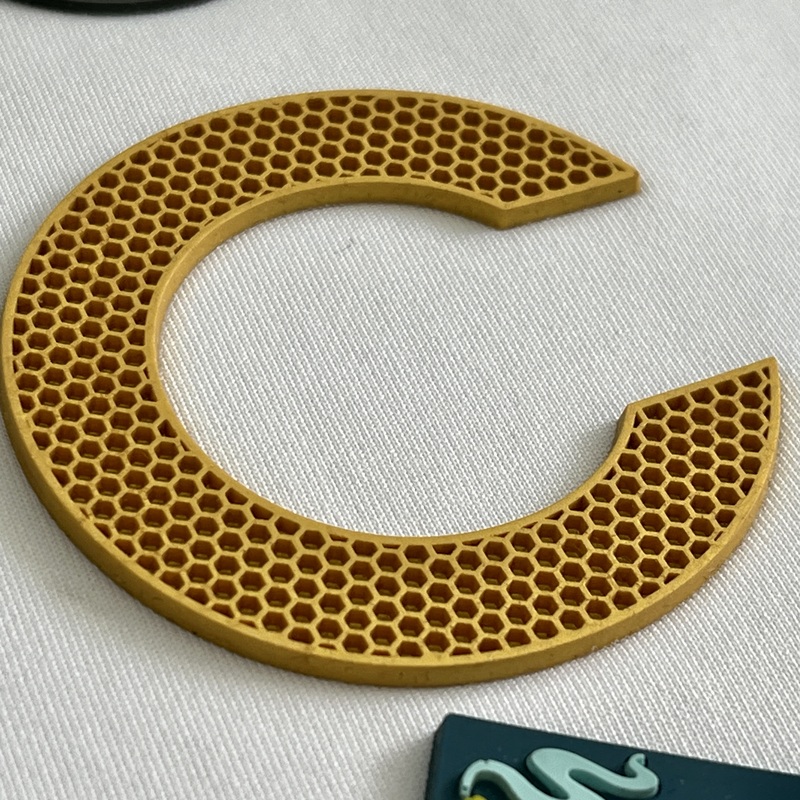 3D Yellow Letter Moulding Silicone Patches Heat Transfer Logo Patches for Fashion Brand Garments Caps Bags